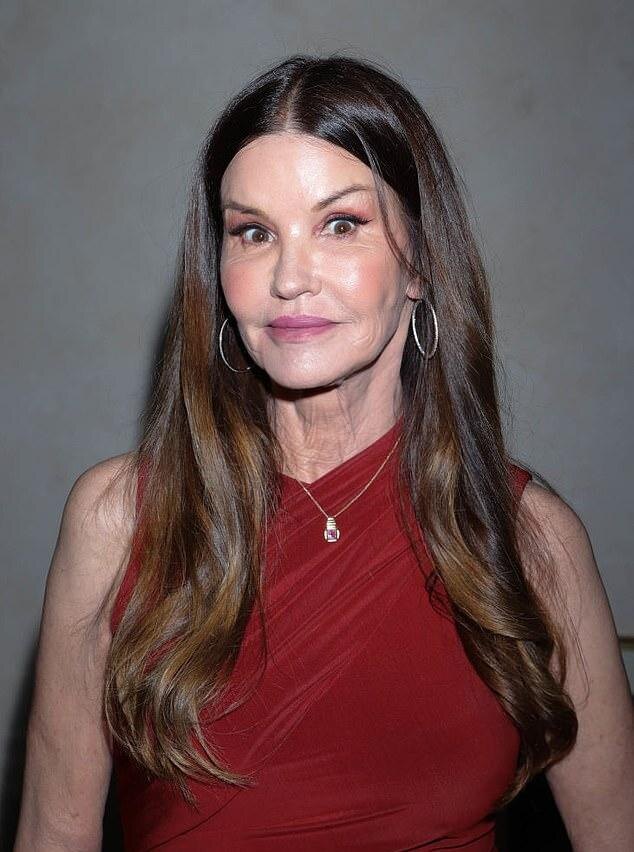 Дженис Дикинсон