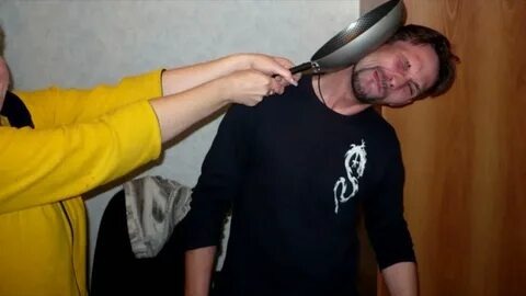 Суд не исследовал доказательства необходимой обороны при конфликте соседей