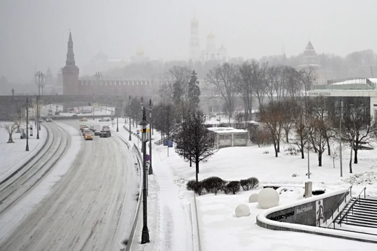    В четверг погода в столичном регионе резко изменится под влиянием мощного южного циклона, который принесет осадки