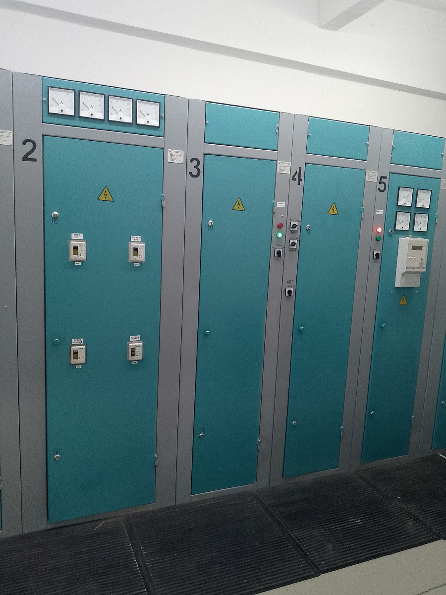 Это распределительное устройство 400 вольт