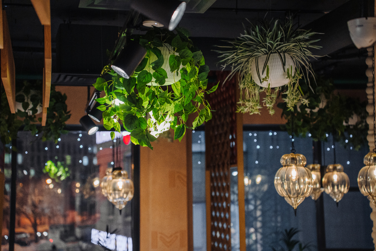 Выполнено декораторами Me Decor