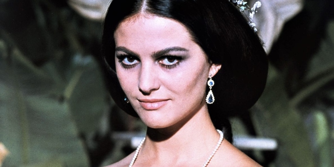 Сына представили братом: тайна итальянской красавицы