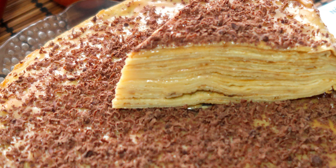 Блинный торт с вареной сгущенкой