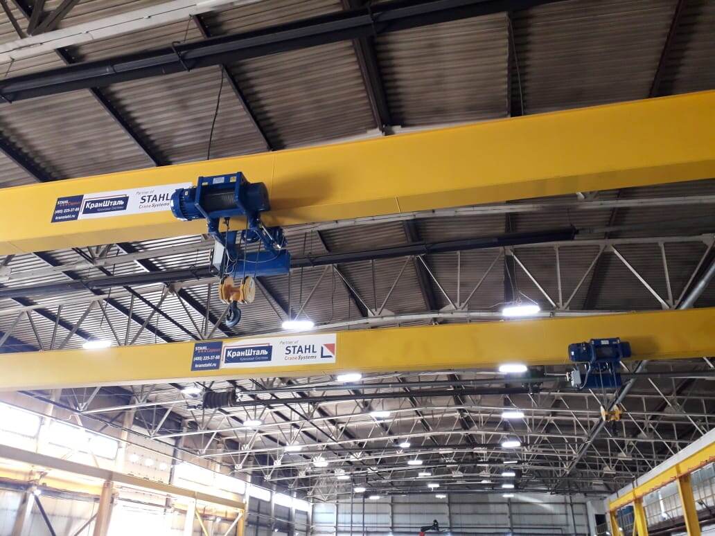 Два однобалочных мостовых крана фирмы КранШталь г/п 8 тонн пролетом 26 м.