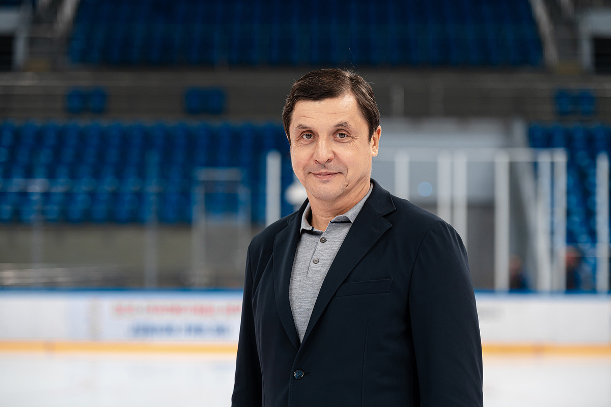    Валерий Каменский