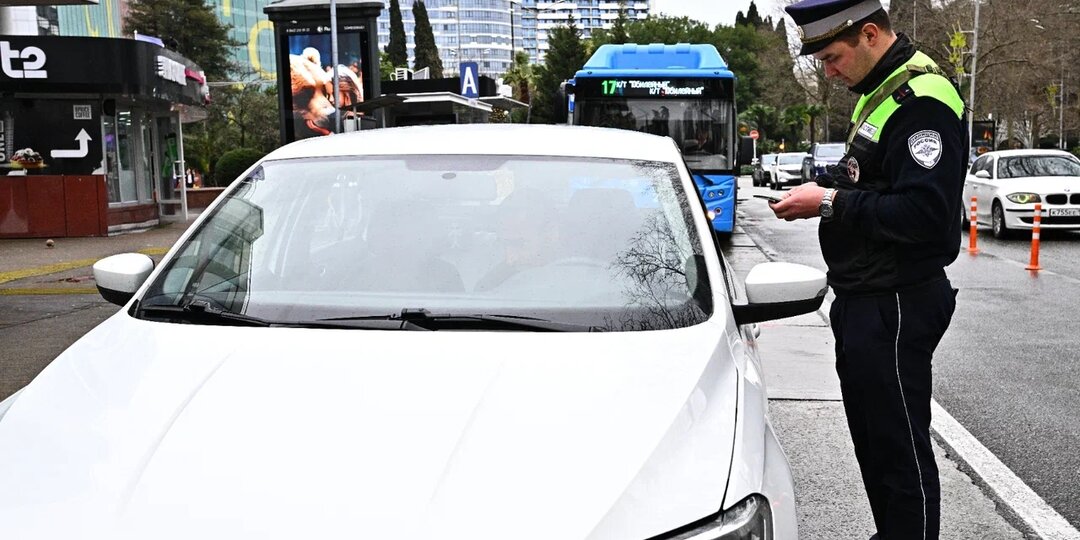 В Сочи провели профилактическое мероприятие для водителей такси