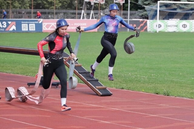    Ирина Кузьмина слева. Фото: Из личного архивa