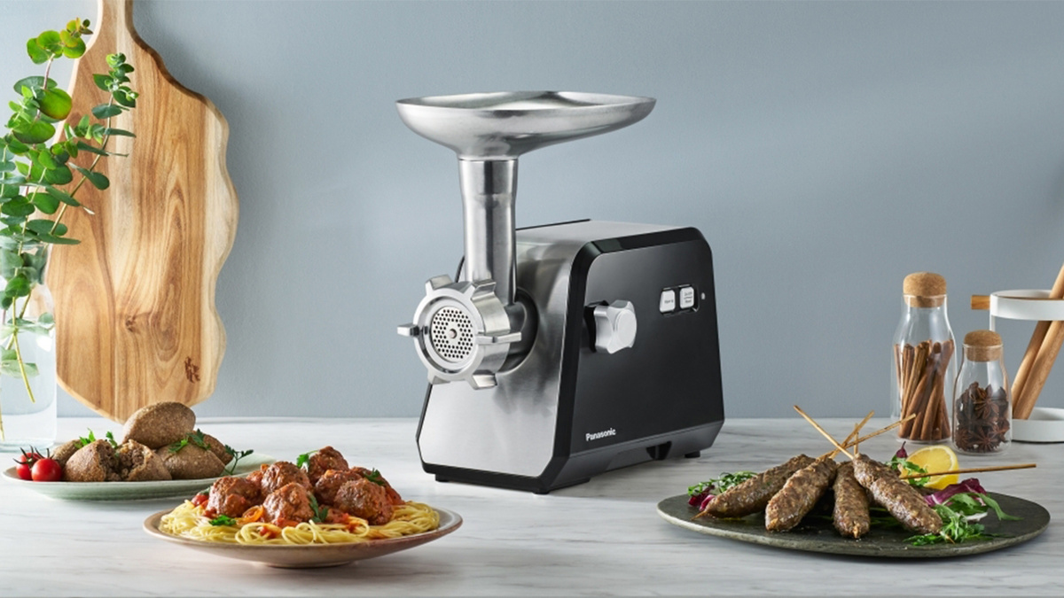 Новая мясорубка Panasonic MK-GX2010 / Фото Panasonic Global