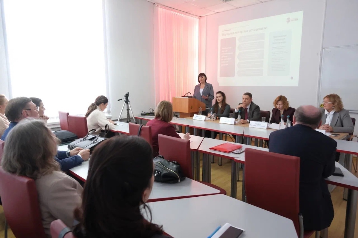    Семинар для членов Клуба директоров по персоналу был посвящен актуальным кадровым вопросам