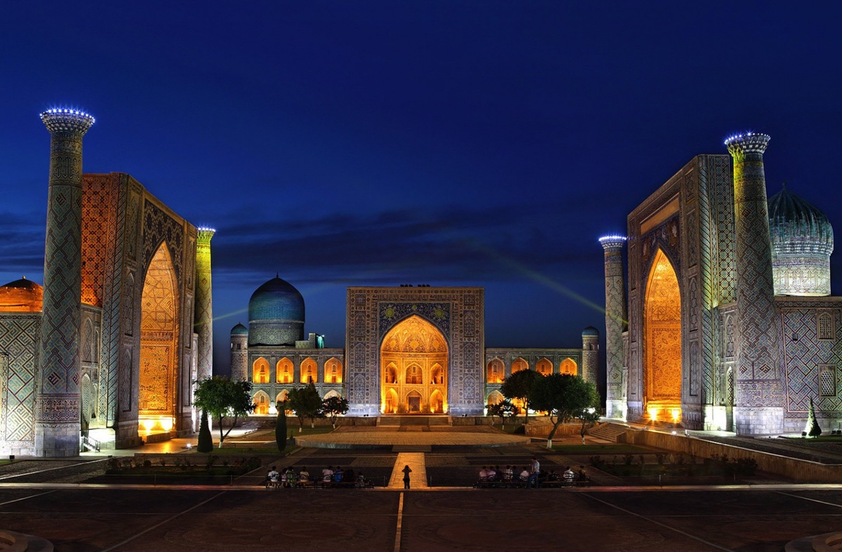 Регистан в Самарканде. Фото из- открытых источников