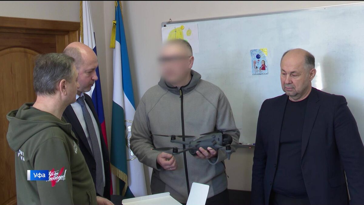    Журналисты республики передали бойцу СВО из Башкортостана разведывательный дрон