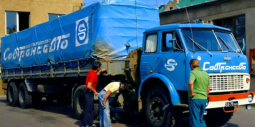 Дальнобойщики СССР: как выглядел рейс Москва - Владивосток в 70-х годах