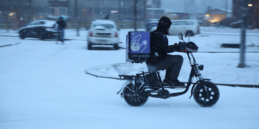 Смертники на летней резине: почему курьеров давно пора приравнять к оружию массового поражения