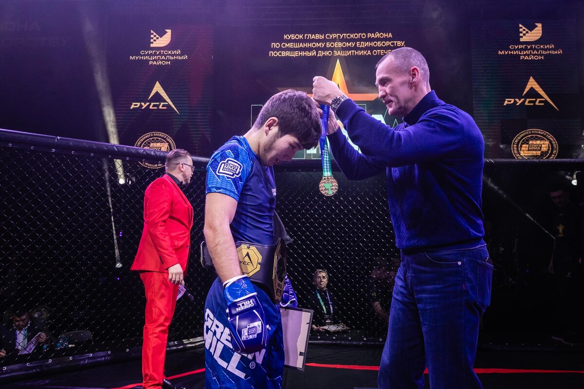    В Сургутском районе выявили лучших бойцов ММА