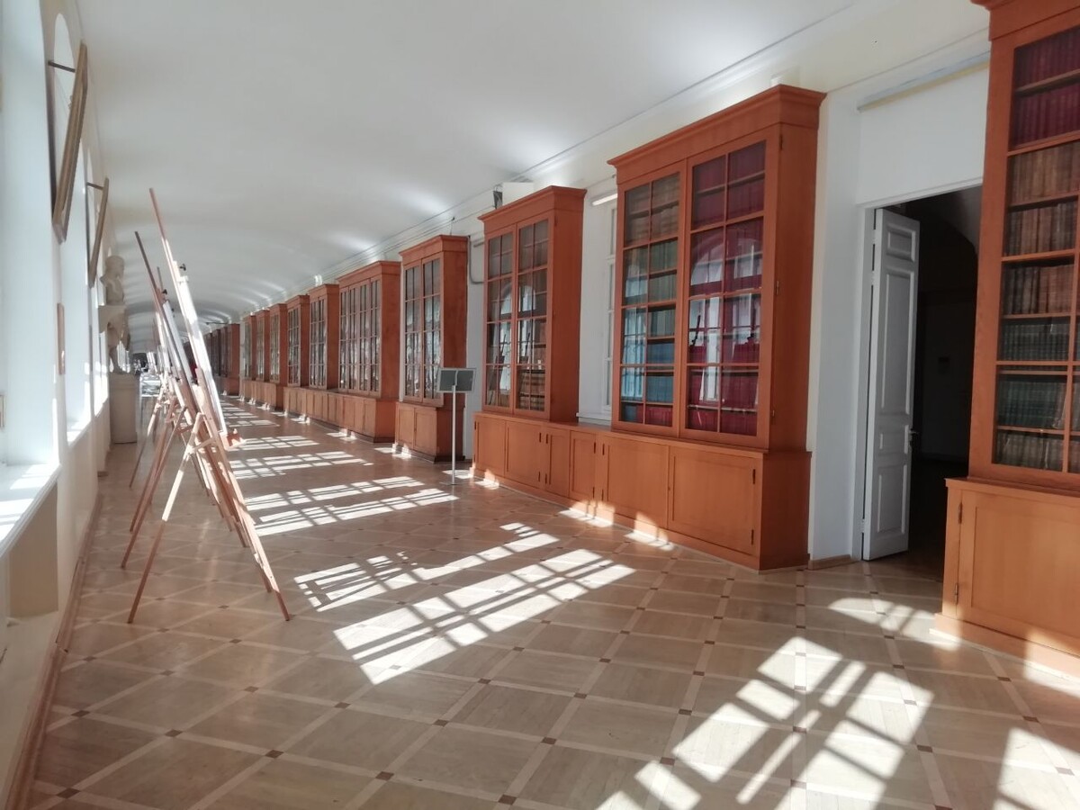    Коридор здания Двенадцати коллегий, архивное фото. Фото: Мойка78