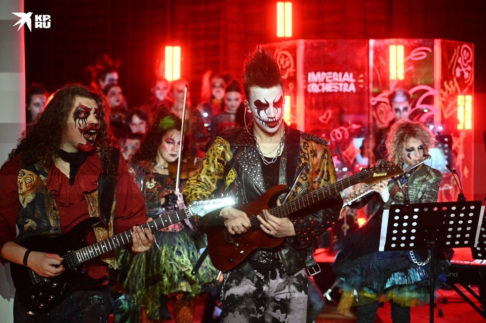    Гостей завлекали песнями "Король и Шут". Алексей БУЛАТОВ