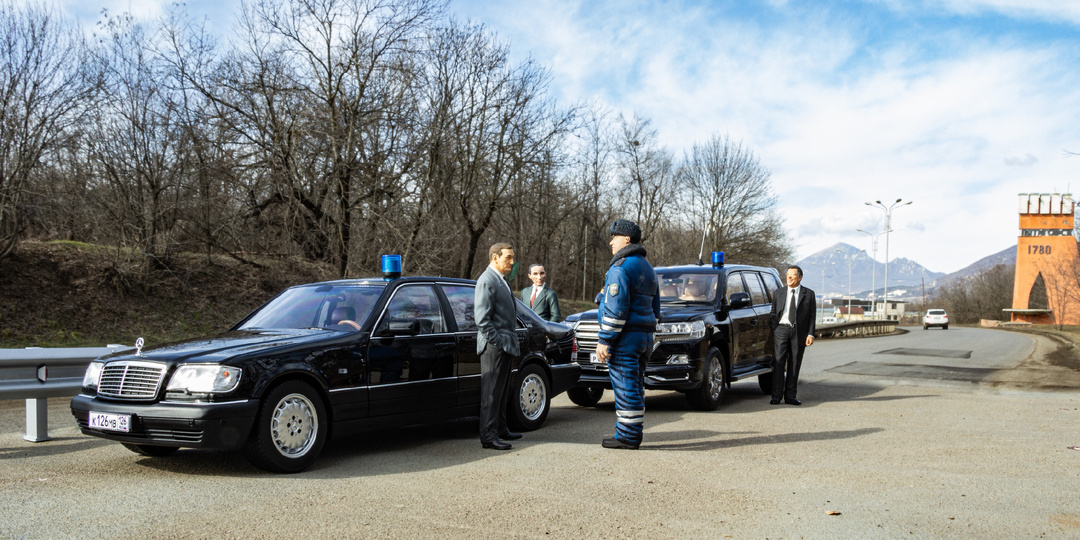 Слуги народа и сотрудник ДПС. Масштаб 1:18.