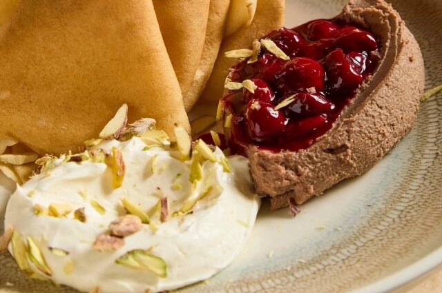    Мусс из куриной печени. Фото: Ресторан Lali