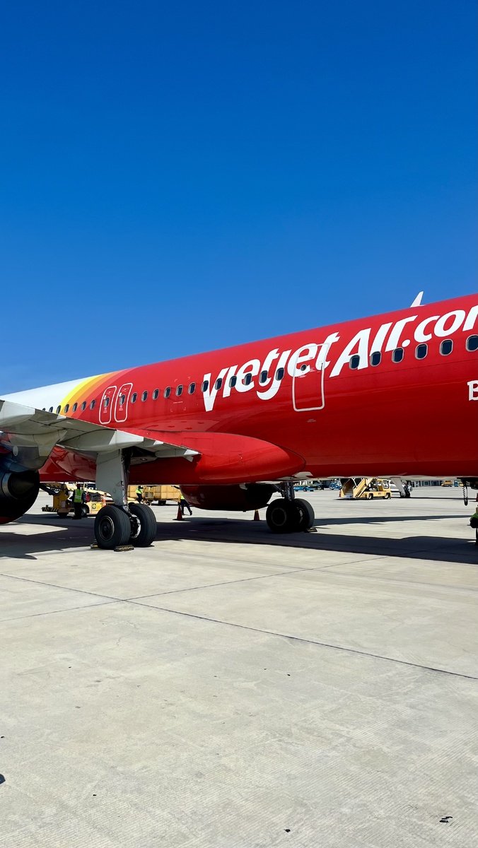 Вечно опаздывающие товарищи(((