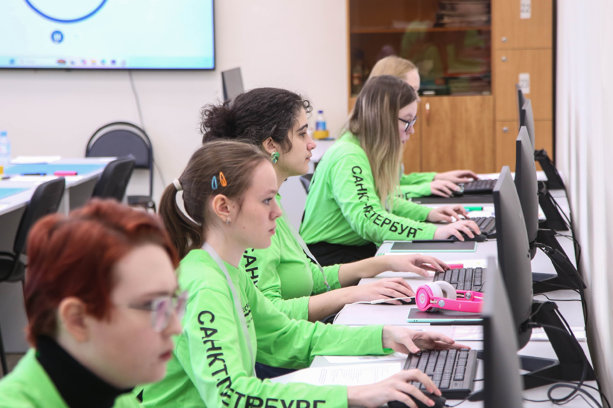 Студентка колледжа ХТК в числе конкурсантов регионального этапа чемпионата "Профессионалы"