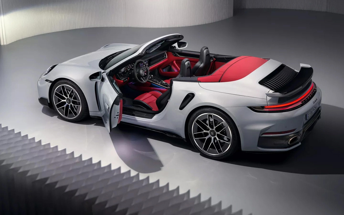 Porsche📷Porsche 911 Turbo S