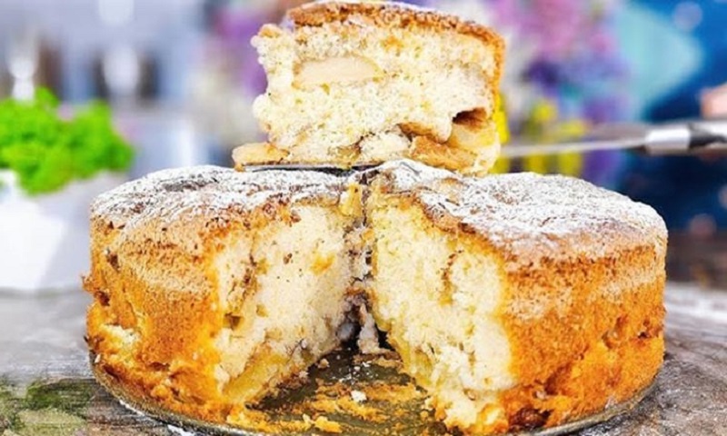 Шифоновая шарлотка с яблоками: воздушность, за которую хочется повторять снова и снова