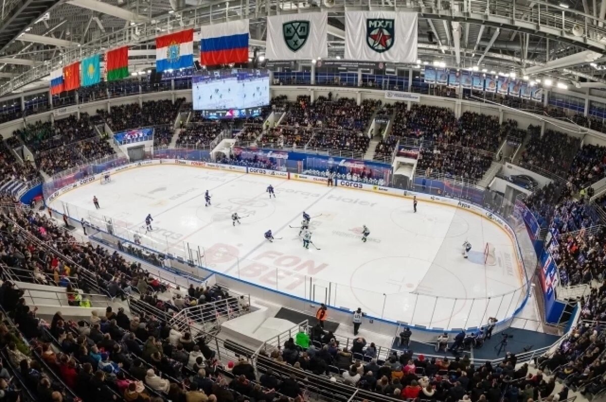    Тольяттинцы возмущены состоянием тротуара у «Лада‑Арены»