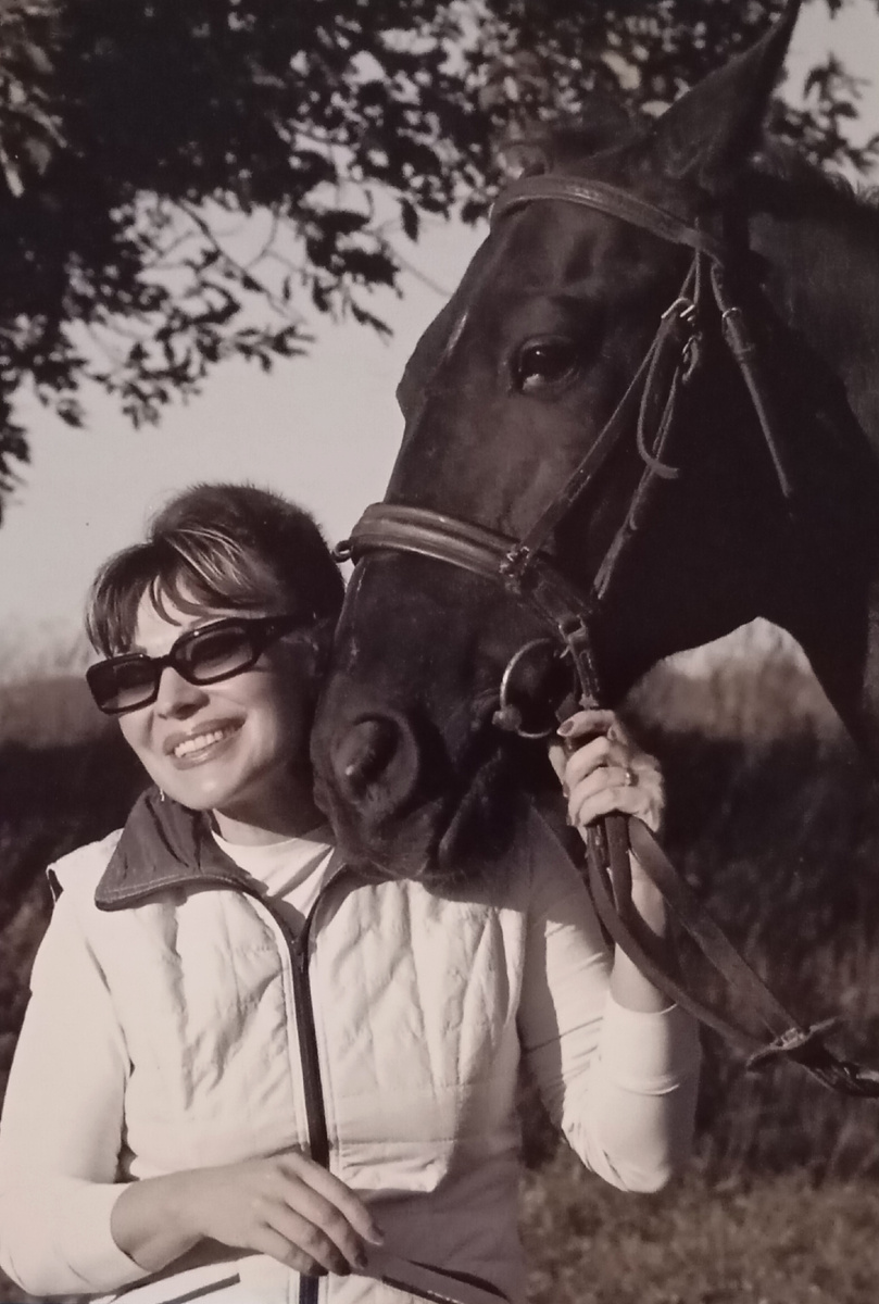 Моя подруга ,Лариса и ее конь Гамзат