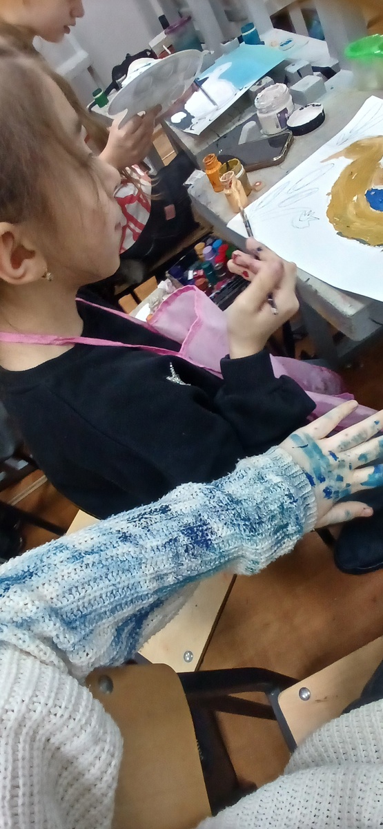 Постите свои руки  мне это нравится 😋