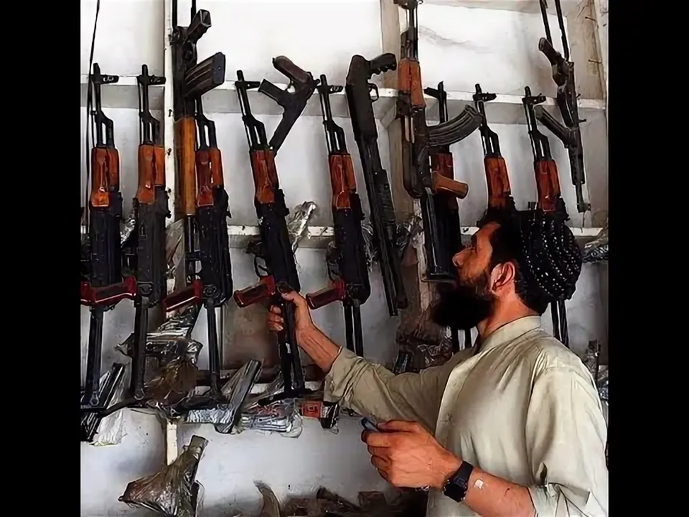 Магазин самодельного оружия в Хайбере