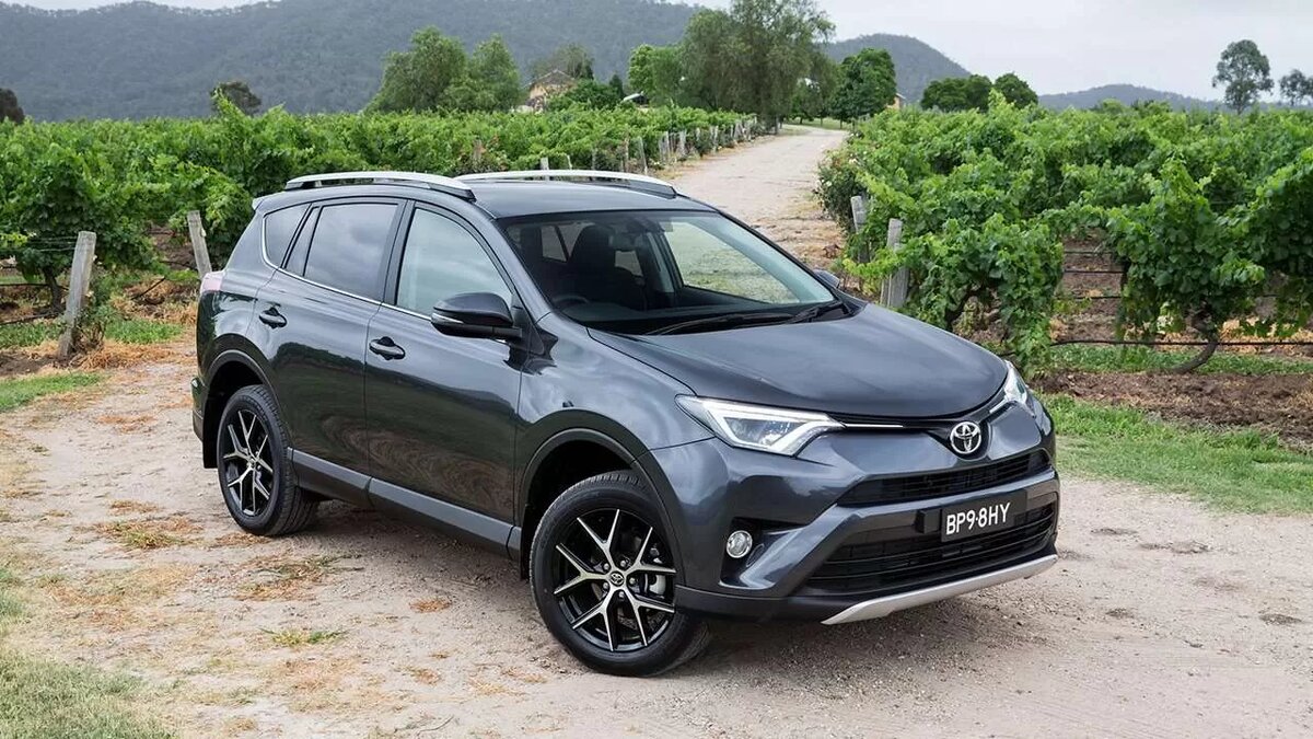 Toyota RAV4 IV (XA40)