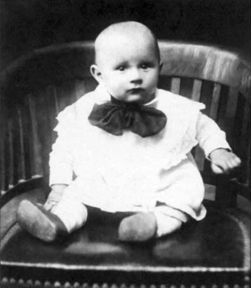 Лев Яшин в детстве