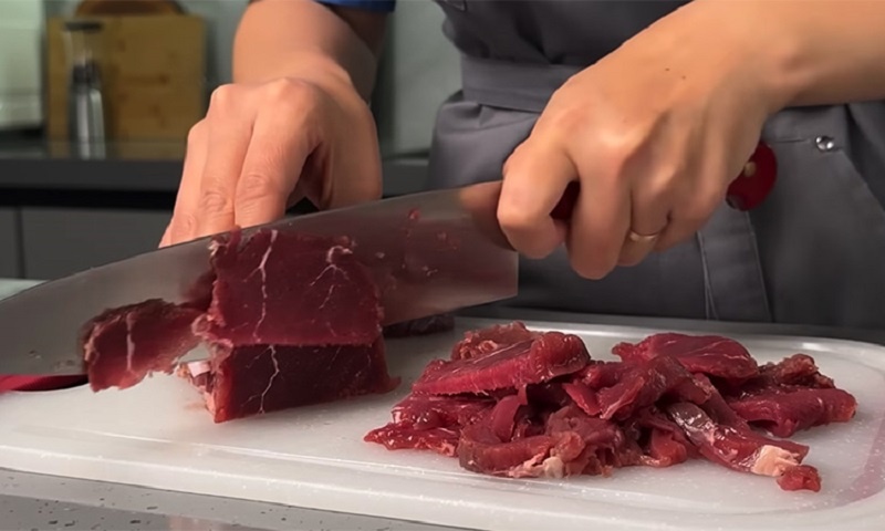 Жареный лагман на сковороде: яркий восточный вкус без лишних хлопот