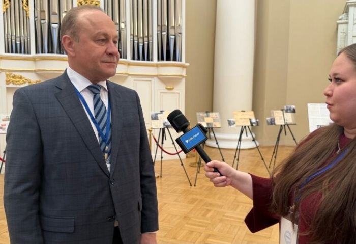    © Источник Фото: Союз журналистов СНГ. Замруководителя Секретариата Совета Межпарламентской Ассамблеи СНГ Иван Мушкет на международной конференции «Формирование доверия к институту выборов и референдума: роль международного наблюдения»