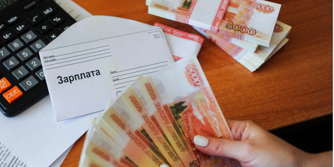 Дополнительные работы по уборке снега: совмещение или волонтерство, должны ли оплатить?