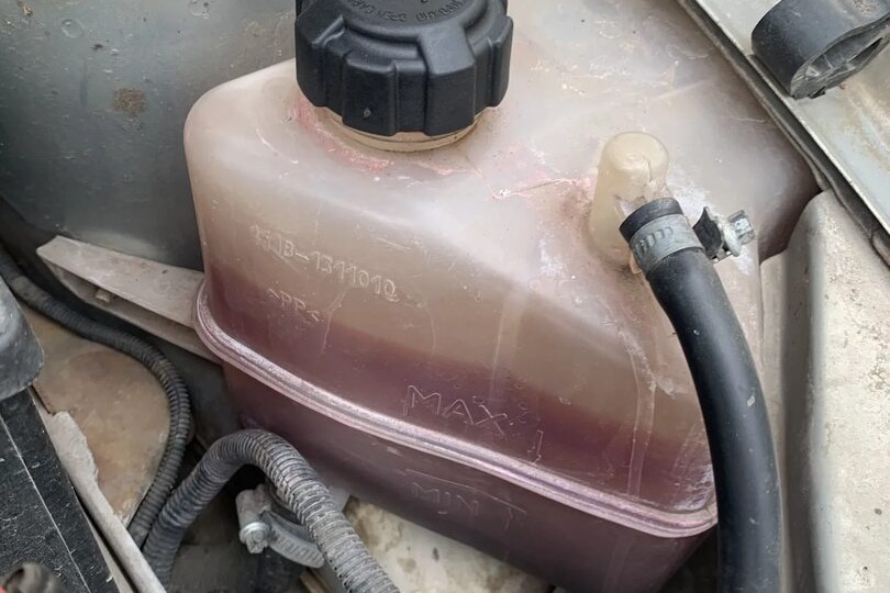 Воздушная пробка в системе охлаждения: 2 простых способа от нее избавиться