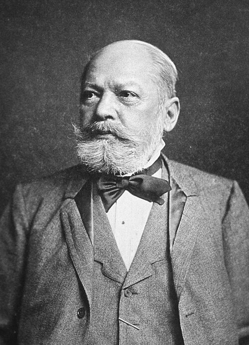 Карл Якоб Адольф Кристиан Герхардт (1833 — 1902) – немецкий врач, использовал хлорид железа для обнаружения ацетона при диабете (реакция Герхардта). Из открытых источников