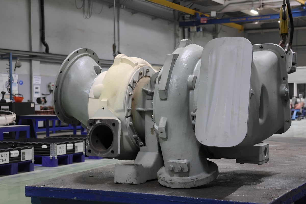    Турбокомпрессоры данной модели устанавливаются на дизель-генератор 18-9ДГМ, которые выпускаются на подмосковном Коломенском заводе. Источник фото: Группа ВК «ТМХ | ПЕНЗАДИЗЕЛЬМАШ».