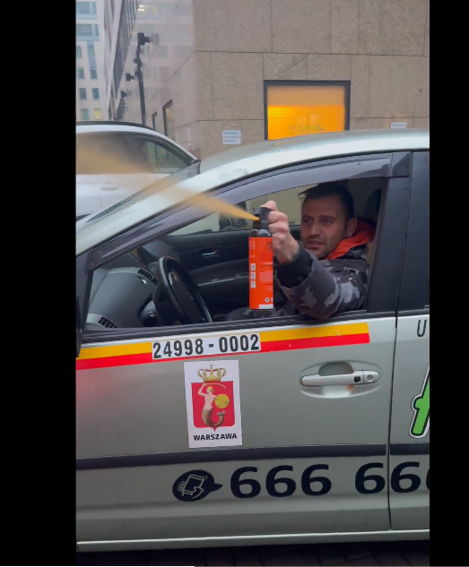   «Убирайся к чёрту на Украину!». В Польше таксист распылил слезоточивый газ беременной украинке в лицо