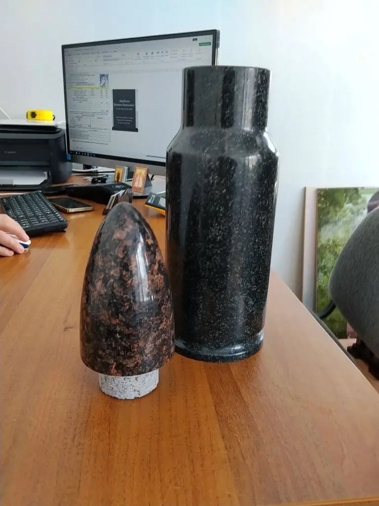 Капсула времени в виде гранитной пули - логичное дополнение к памятнику воину СВО 