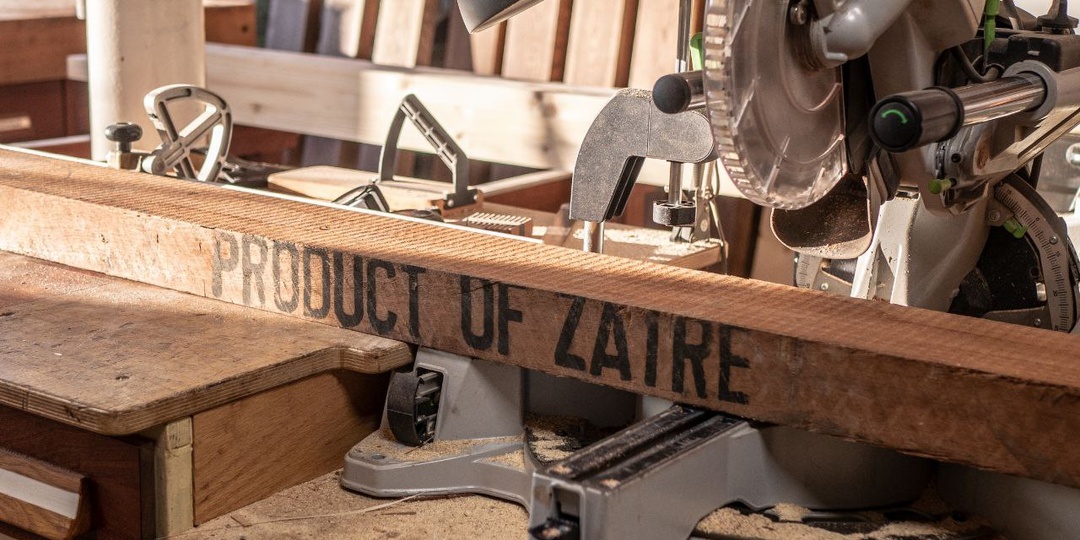 Найти доску с надписью - это примерно как в детстве найти синюю цифру в сыре