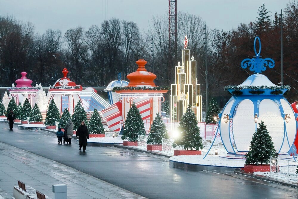    Площадка фестиваля «Зима в Москве» у Московского Дворца пионеров на Воробьевых горах. Фото: АГН Москва/ Кузьмичёнок Василий