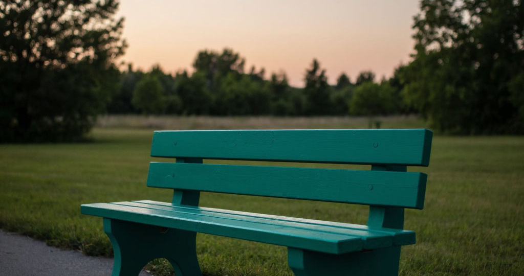 Дворы моего детства. Бабушки на лавочках.