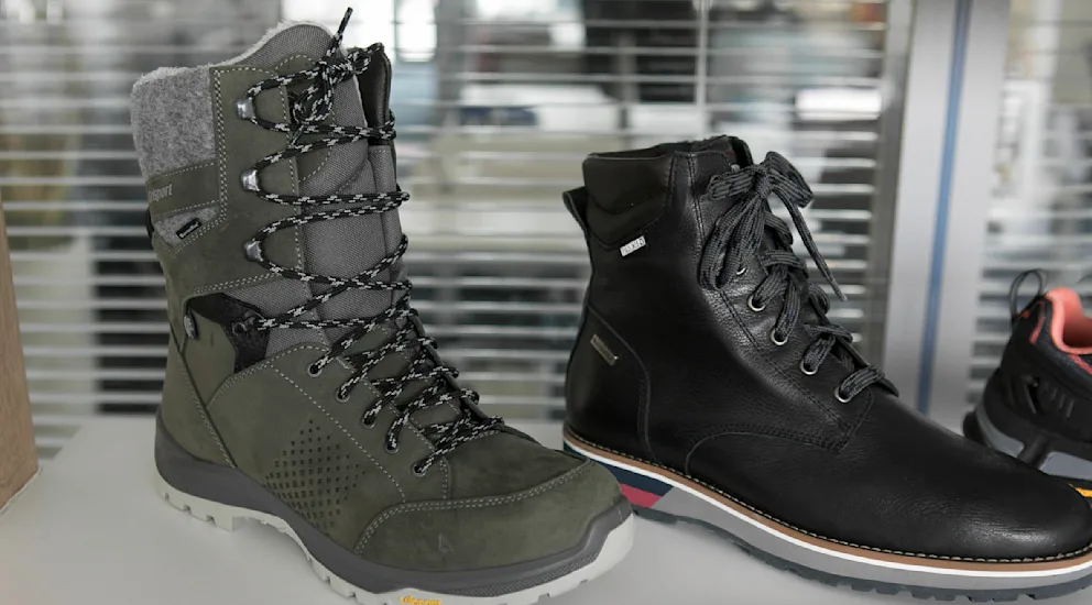 Дышащие и водоотталкивающие ткани также используются в обуви для активного отдыха.