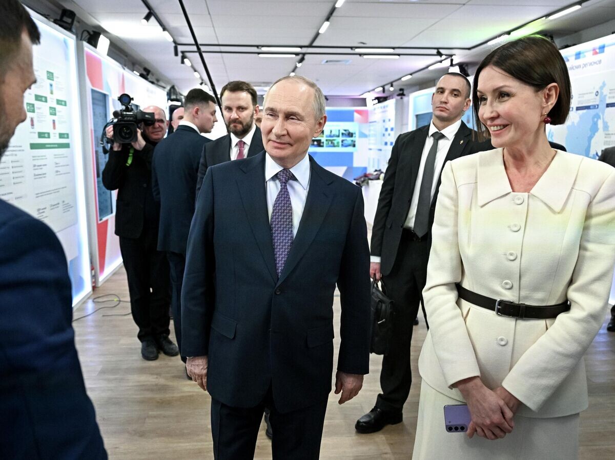    Заседание наблюдательного совета АСИ, Владимир Путин и Светлана Чупшева | © РИА Новости / Кристина Соловьёва