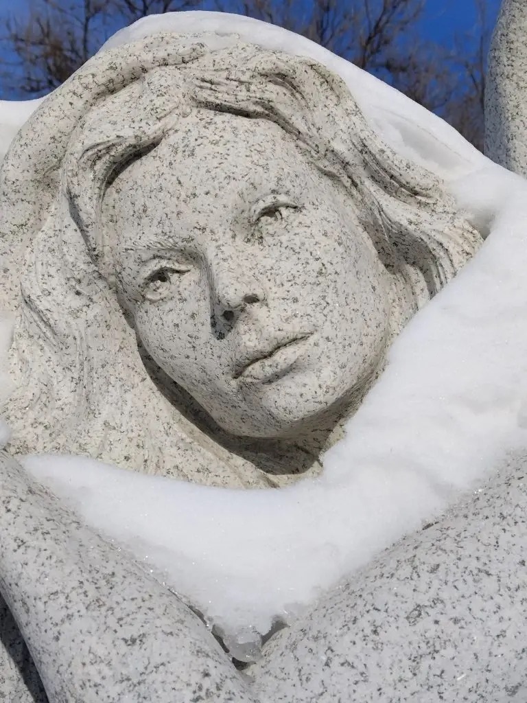 Снег стирает все границы… 