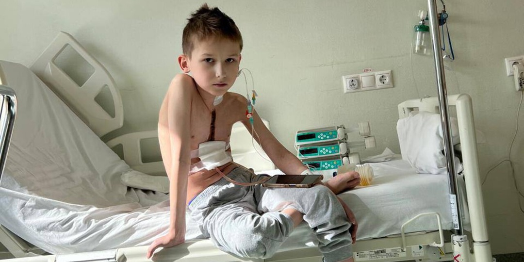 Мать прооперированного в НСО мальчика рассказала подробности дела о забытой струне