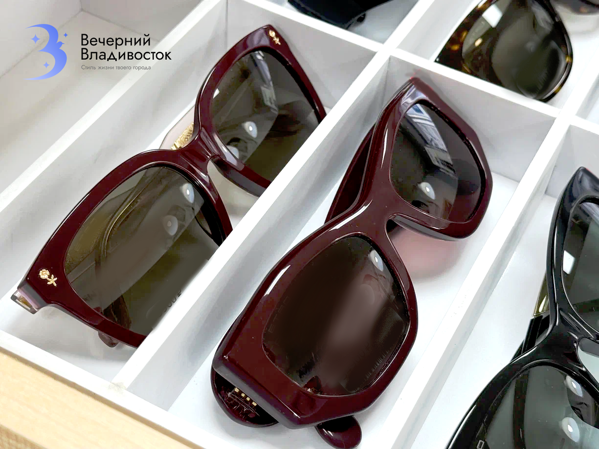 Круглое лицо: выбирайте очки с приподнятыми к вискам линзами – «кошачий глаз», авиаторы, прямоугольные.