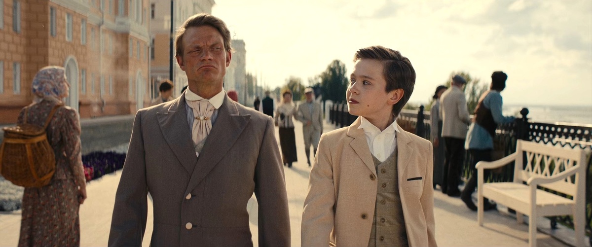 Кадр из к/ф «Волчок».