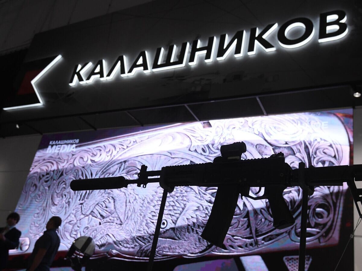    Автомат АК-12 на стенде компании "Калашников" на выставке вооружений Международного военно-технического форума "Армия-2020" | © РИА Новости / Кирилл Каллиников